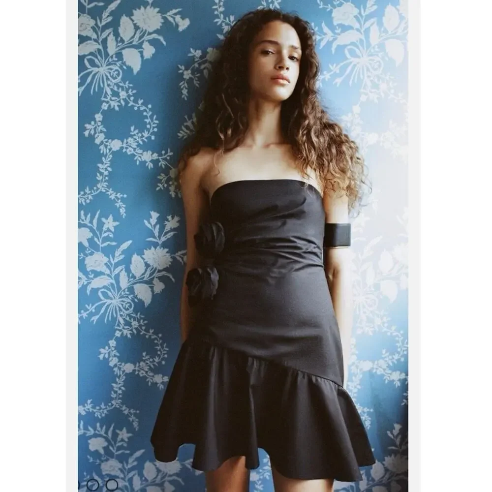 NWT Zara Strapless Black Mini Dress Raised Floral Detail Ruffle Hem Size Small - Picture 3 of 7